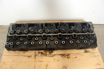 salg af Massey Ferguson 4370  Cylinder Head