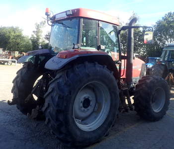 salg af Case MX120 tractor