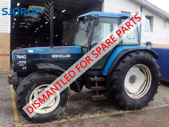 salg af New Holland 7840 traktor