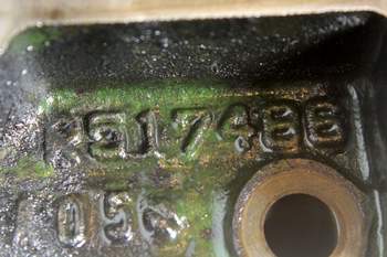 salg af John Deere 7920  Cylinder Head