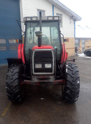 salg af Massey Ferguson 6130 traktor