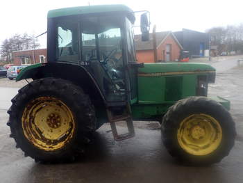 salg af John Deere 6300 traktor