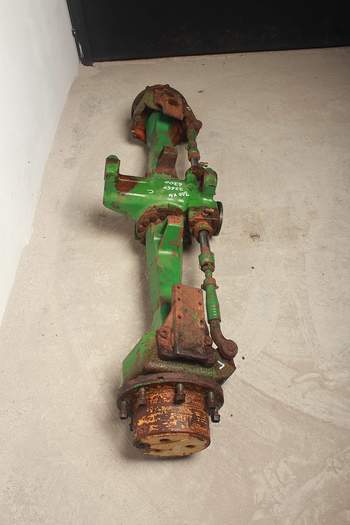 salg af Avskilt Framaxel John Deere 6300 