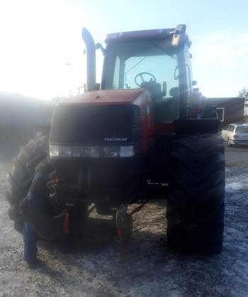 salg af Case MX270 traktor