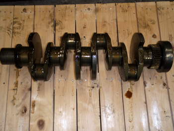 salg af New Holland B115  Crankshaft