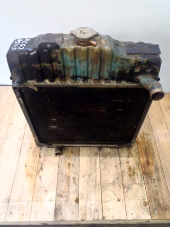 salg af Case CS78  Water Radiator