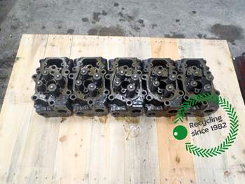 salg af Doosan Daewoo DL300-3  Cylinder head