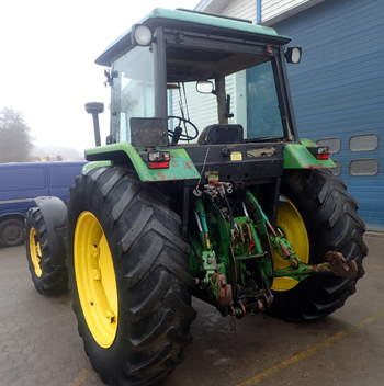 salg af John Deere 3050 traktor