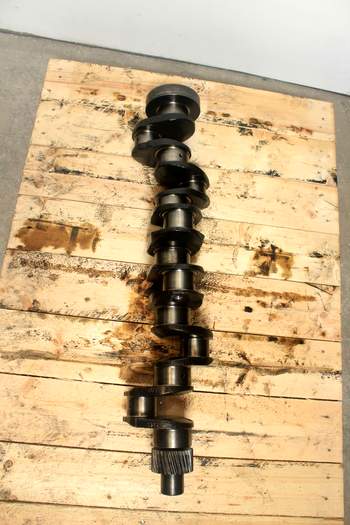 salg af Massey Ferguson 6270  Crankshaft