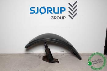 Valtra S280 RIGHT Front Fender