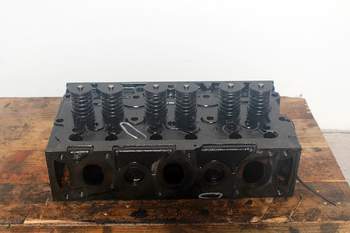 salg af Valtra S280  Cylinder Head