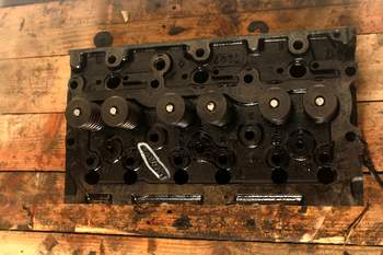 salg af Valtra S280  Cylinder Head