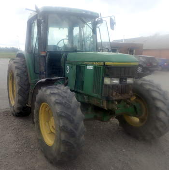 salg af John Deere 6300 traktor