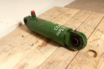 salg af John Deere 6300 LEFT Lift Cylinder