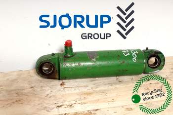 John Deere 6300 LEFT Lift Cylinder