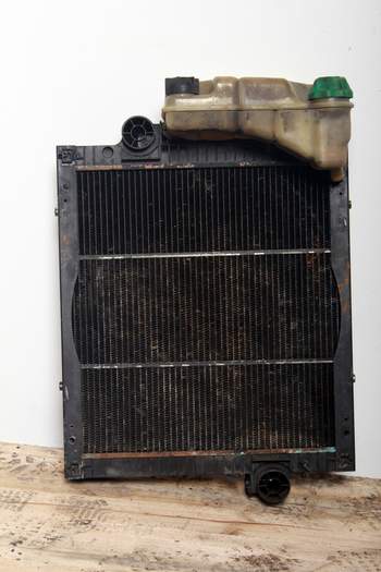 salg af John Deere 6300  Water Radiator