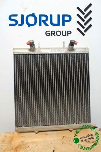 Renault Ares 816  Oil Cooler