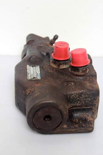 salg af Case Maxxum 5140  Hydraulic trailer brake valve