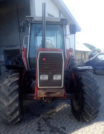 salg af Massey Ferguson 3655 traktor