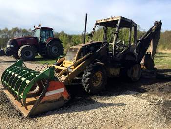 salg af zerlegte Baggerlader New Holland 95 