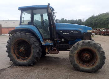 salg af New Holland 8870 traktor