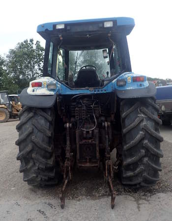 salg af New Holland 8870 traktor
