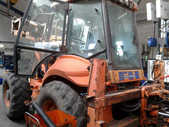 salg af Traktorgrävare Hitachi FB200 