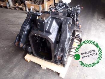 New Holland T7070  Rear Transmission