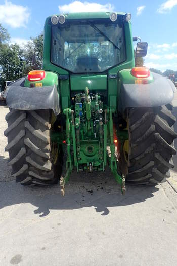 salg af John Deere 6930 traktor