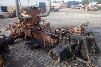 salg af Valtra M130 traktor