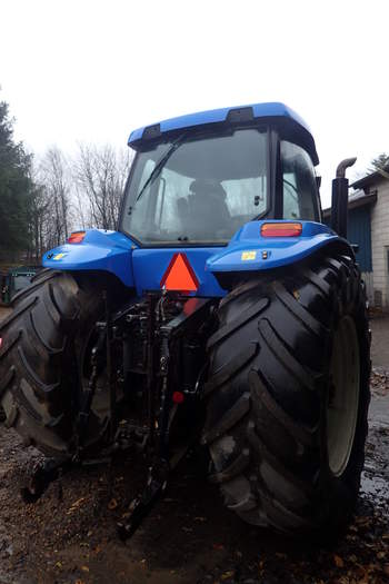 salg af New Holland TG285 traktor