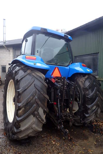 salg af New Holland TG285 traktor