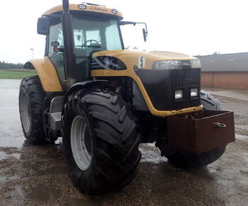 salg af Challenger MT665B tractor