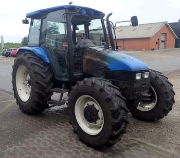 salg af New Holland TL90 traktor