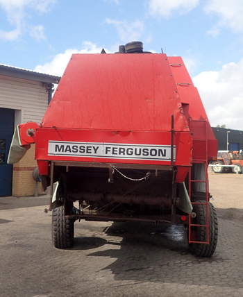salg af Massey Ferguson 31  Combine / Combine Harvester