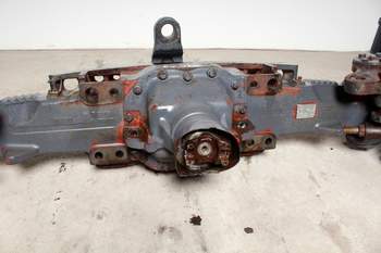 salg af New Holland 8870 A  Front Axle