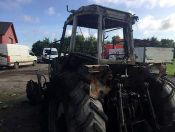 salg af Massey Ferguson 8240 tractor