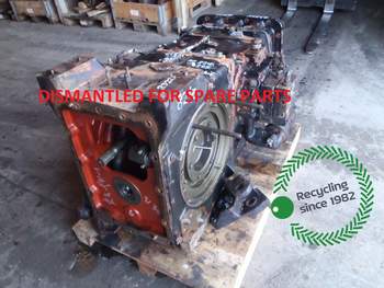 salg af Avskilt Baktransmissioner Massey Ferguson 8240 