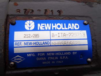 salg af Bagaksel New Holland LM630