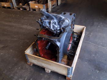 salg af New Holland 8260  Rear Transmission