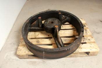 salg af New Holland 1290  Flywheel