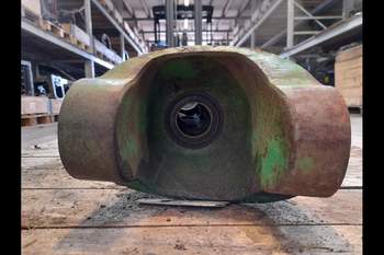 salg af Vorderachsgehäuse John Deere 6320 LINKS