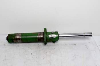 salg af John Deere 6320  Front axle steering cylinder