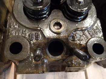 salg af Fendt 309  Cylinder Head