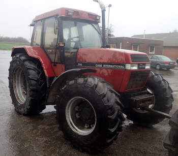 salg af Case 5140 traktor