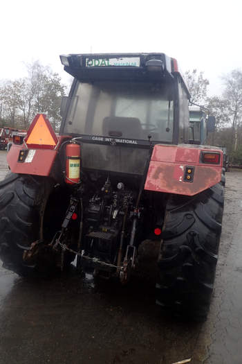 salg af Case 5140 traktor