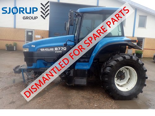 salg af New Holland 8770 tractor