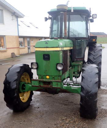 salg af John Deere 3050 traktor