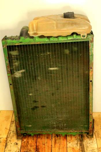 salg af John Deere 3050  Water Radiator