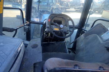 salg af New Holland 8560 traktor